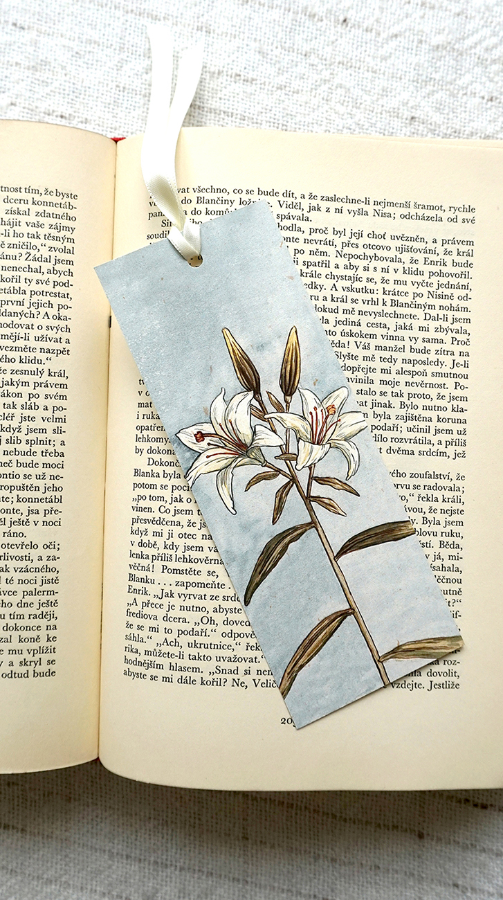 The Bookmark - lily
